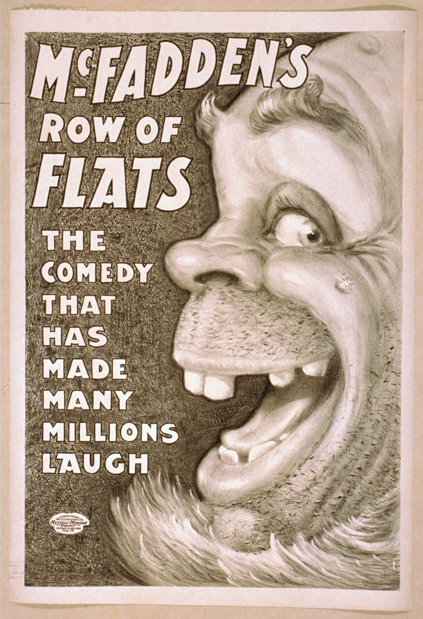 Plakat mit einem lachenden Menschen mit wilden Haaren und einem breiten Grinsen auf einem hellgelben Hintergrund, das "McFadden's Row of Flats: The Comedy That Has Made Many Millions Laugh" ankündigt.
