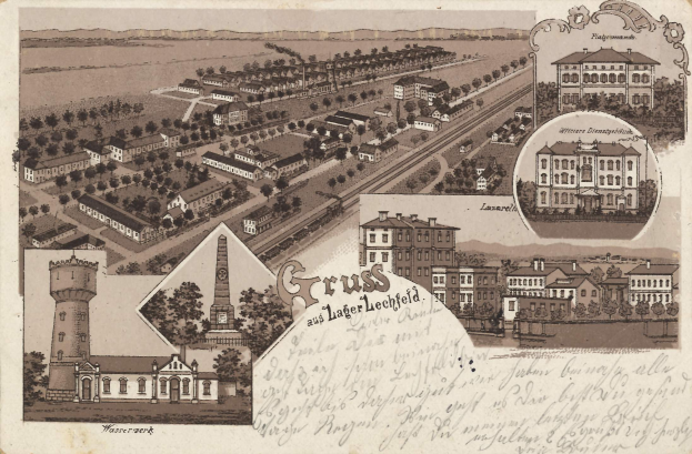 Eine alte Ansichtskarte zeigt eine Stadtansicht mit Gebäuden, Bäumen, Straßen und einem Turm.