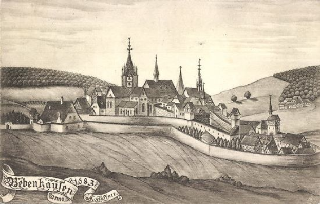 Schwarz-weiß-Zeichnung einer Stadt mit einem zentralen Schloss, umgeben von Häusern, Bäumen, Hügeln und einem Himmel, beschriftet mit 'Bayerisch' unten.