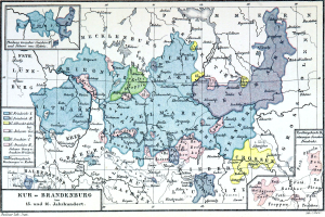 Eine detaillierte Deutschlandkarte mit der hervorgehobenen Provinz Brandenburg, die Städte, Ortschaften und geografische Merkmale zeigt, sowie Textinformationen zu den Provinzen und ihren Hauptstädten.