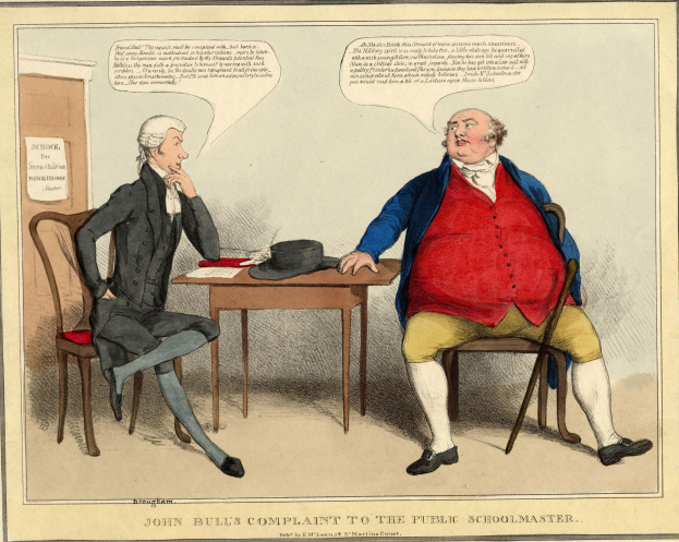 John Bull sitzt an einem Tisch mit einem Hut und Papieren, spricht mit einem Schulmeister, mit einer Tür und einem Papier an der Wand im Hintergrund.